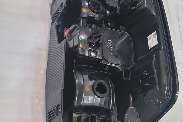 2 Day !  Genuine Ford Next Gen Ranger 2023-2026 Rear Right  Light Unit(Non BLIS radar sensor) FOGLIGHT VERSION