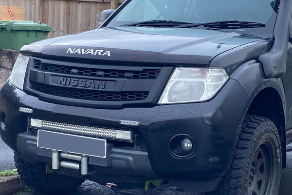 NISSAN NAVARA D40 PATHFINDER/ FACELIFT COMPLETE V2 GRILL BLACK LOGO 2010-2015
