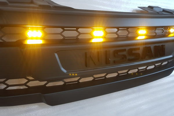 NISSAN NAVARA
D40 PRE-FACELIFT

FULL GRILL REPLACEMENT

MATT BLACK WITH BLACK  LOGO  VERSION! 

/PATHFINDER R51 
FREE AMBER LEDS