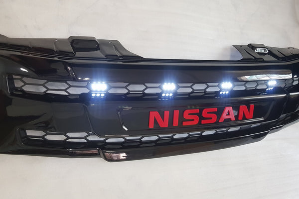 NISSAN NAVARA D40 PRE-FACELIFT 2005-2010 FULL GRILL REPLACEMENT GLOSS  BLACK VERSION! WITH BLACK LOGO LOGO/PATHFINDER R51