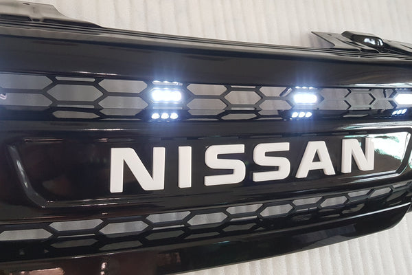 NISSAN NAVARA
D40 PRE-FACELIFT
2005-2010

FULL GRILL REPLACEMENT
GLOSS  BLACK VERSION! 
WITH WHITE LOGO LOGO
/PATHFINDER R51