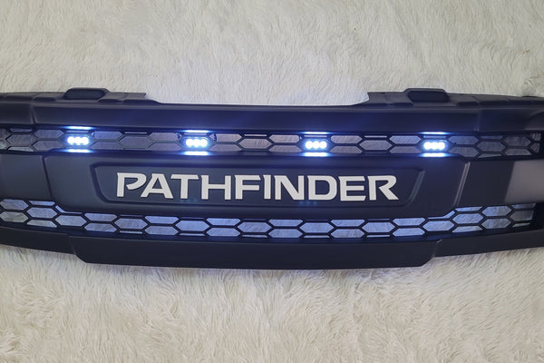 NISSAN PATHFINDER 2005-2010 GRILL WHITE PATHFINDER LOGO