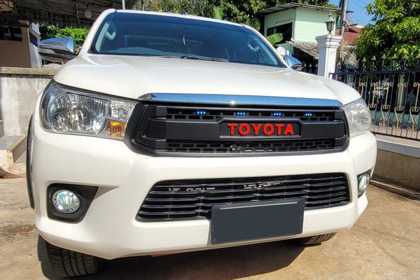 TOYOTA HILUX GRILL 2015-2018 WHITE LEDS