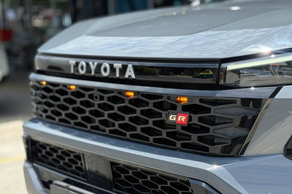 TOYOTA HILUX 2026 GR STYLE COMPLETE GRILL