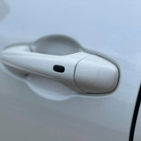 TOYOTA HILUX  DOOR HANDLE SET WHITE