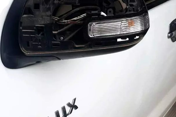 TOYOTA HILUX  MIRROR INDICATOR LIGHT GENUINE PART