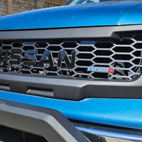 NISSAN NAVARA D40 2005-2010 GRILL BLACK NISSAN V2