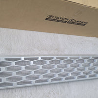 PRE-ORDER TOYOTA HILUX 2026 GENUINE WHITE GRILL