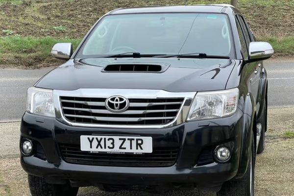 TOYOTA HILUX  FULL GRILL 2012-2014 MK7 WHITE LOGO AMBER LED'S