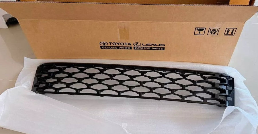 PRE-ORDER TOYOTA HILUX 2026 GENUINE SATIN BLACK GRILLS
