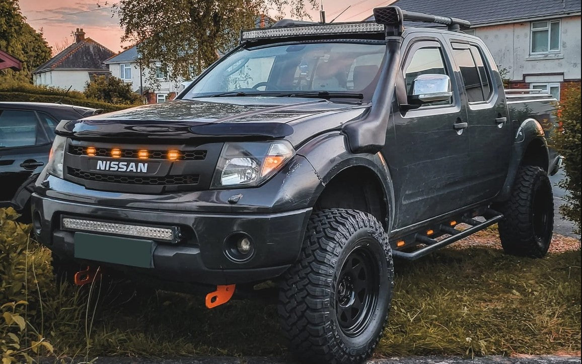 NISSAN NAVARA PARTS/ GRILLS + ACCESSORIES