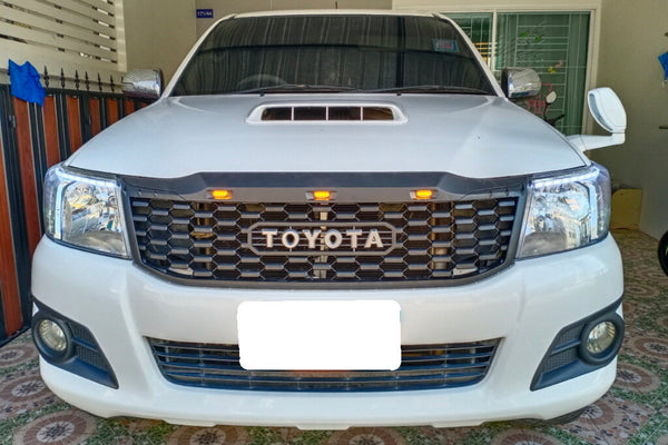 TOYOTA HILUX  GRILL 2012-2015 ABS