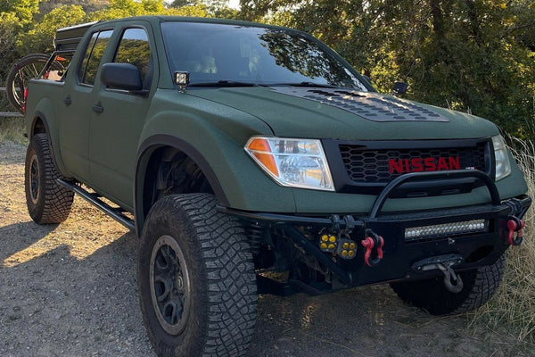 NEW RELEASE NISSAN NAVARA D40 PRE-FACELIFT /PATHFINDER R51 FULL GRILL RED NISSAN VERSION