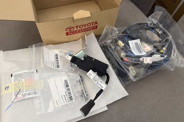 GENUINE HILUX TAIL GATE CENTRAL LOCK SYSTEM  2026