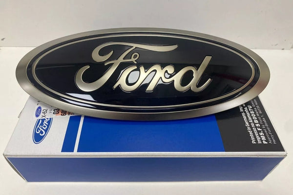BLACK Ford Oval Badge for Front Grill XL/XLS/XLT/WILDTRAK/SPORT 2023-2025