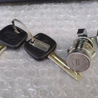 TOYOTA HILUX GENUINE TAILGATE TRIM + LOCK SET WITH KEYS 2015=2023