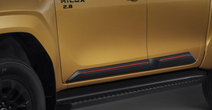 New Hilux  Body Side Molding Red Black Front Rear Left Right Door Garnish