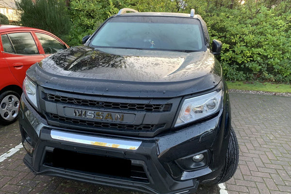 Nissan NP300 grill
