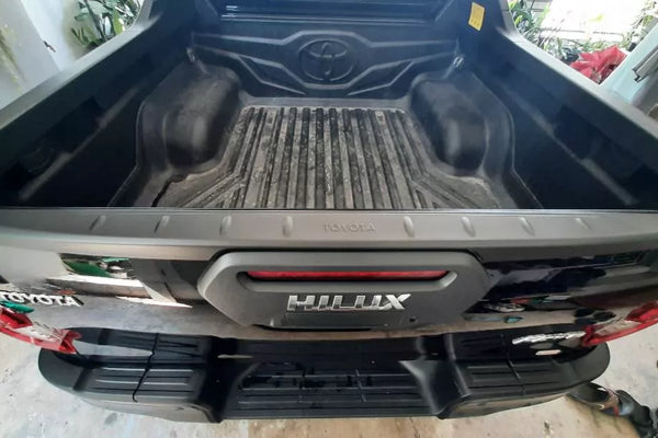 TOYOTA HILUX GENUINE TAILGATE PROTECTOR TRIM 2015-2024