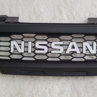 NISSAN NAVARA D40 2005-2010 GRILL WHITE NISSAN V2