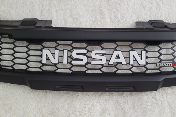 NISSAN NAVARA D40 2005-2010 GRILL WHITE NISSAN V2