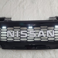 NISSAN NAVARA D40 2005-2010 GRILL WHITE NISSAN V2