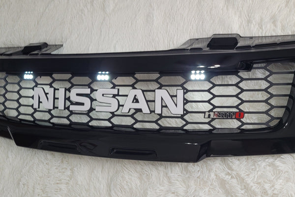 NISSAN NAVARA D40 2005-2010 GRILL WHITE NISSAN V2